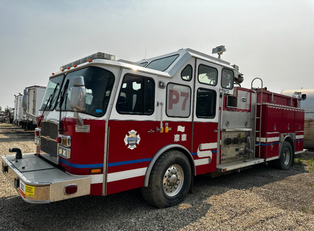 Firetruck - 2006 E-Foam w/ Series 60 Detroit 5500 Miles in Heavy Trucks in Grande Prairie