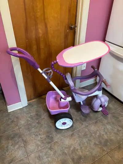 Tricycle d’apprentissage Little Tikes, View more