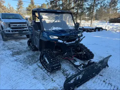 2022 U-Force 1000 Tires, tracks, and snow plow included No damage 950km