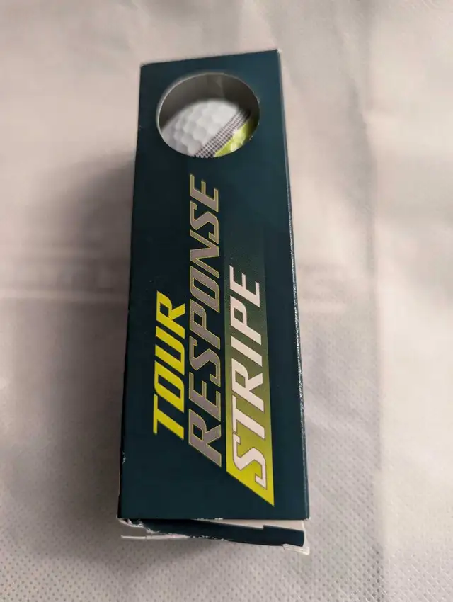 Taylormade Tour Response Golf Balls in Golf in Mississauga / Peel Region - Image 2