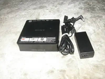 Sony SMP-N200 Digital HD Media Streaming Box w/ cords No Remote, View more