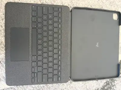 Logitech Combo Touch IPad Pro, View more