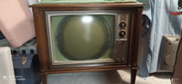 Vintage 1962 RCA Color TV