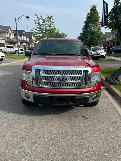Ford F-150 Lariat 4x4, 5.4L V8 - Clean title, no accidents. Immaculate condition, Everything works i...