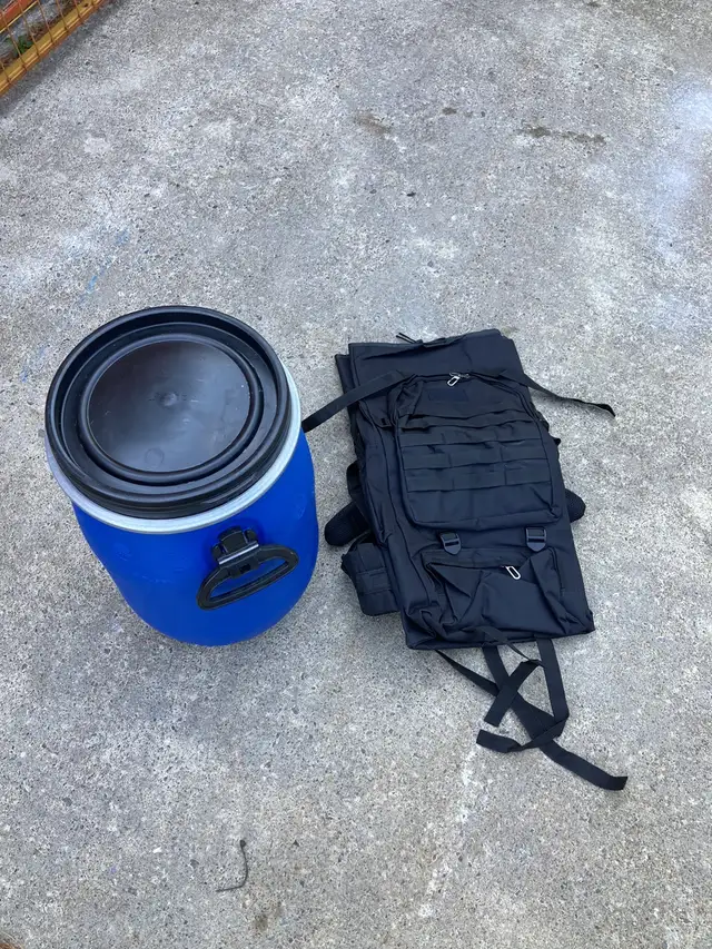 18 L  to  40  L Canoe Barrel inside an 80 L (New) Backpack in Canoes, Kayaks & Paddles in Oshawa / Durham Region - Image 3