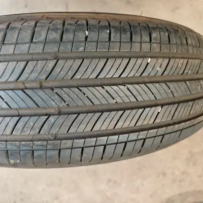 MICHELIN FOUR 90% NEW 225/60R18 100H PRIMACY A/S Installation and Balancing Included Looking for a v...