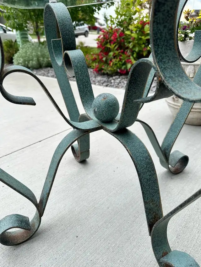 2 GLASS END TABLES62864365141505121