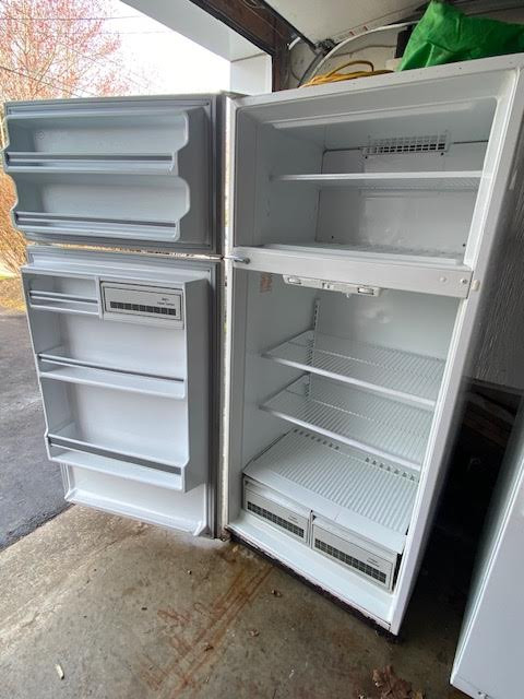 Kenmore Fridge/Freezer in Refrigerators in Dartmouth - Image 2