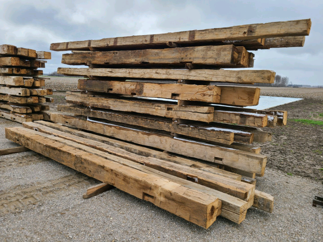 Hand hewn and rough sawn beams in Other in Stratford - Image 7