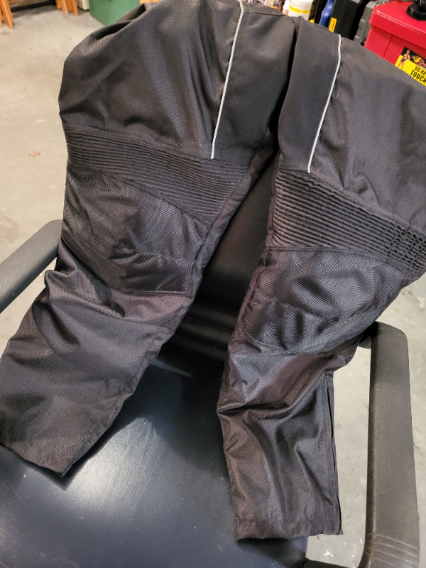 Motorcycle  Pants in Motorcycle Parts & Accessories in Dartmouth - Image 2