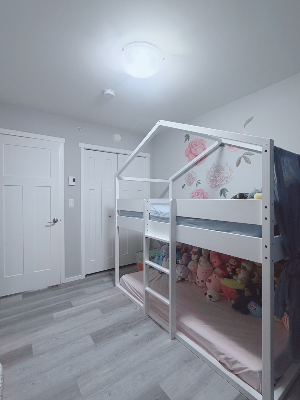 Spacious 2-Bedroom Rental in Riverdale, Whitehorse, Yukon 5