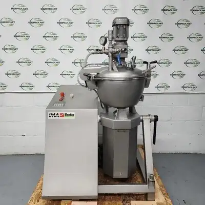 Stephan Mixer with Vacuum Model UM 24E 220 volts Mélangeur Stephan pour la transformation des alimen...