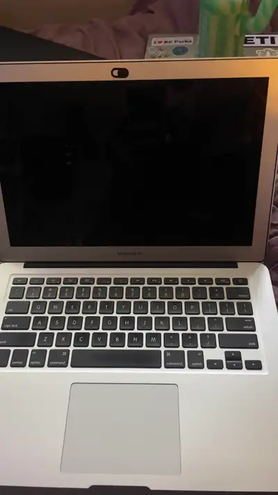 Apple Macbook Air, View more