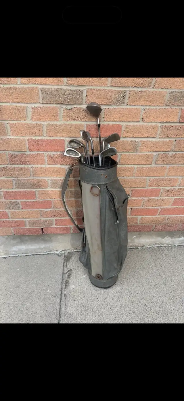 8-Pieces Golf Clubs and Golf-Bag-Set in Other in Mississauga / Peel Region - Image 2