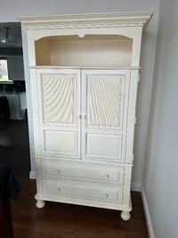 Cabinet/wall unit