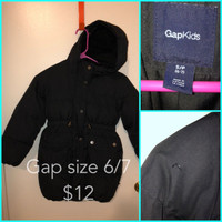 Girls gap size 6/7 jacket 
