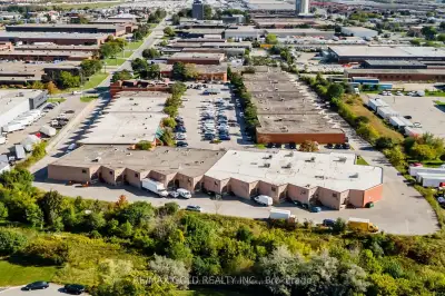 Great Opportunity To Own Your Own Unit, Very Convenient Location Near 407/401, Prime Mississauga Loc...