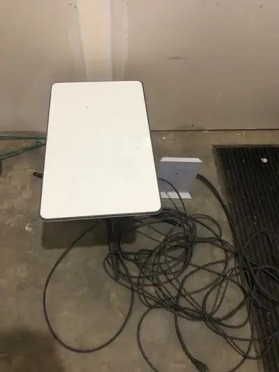 This Starlink Internet Kit is in good, working condition and comes complete with the dish, router, a...