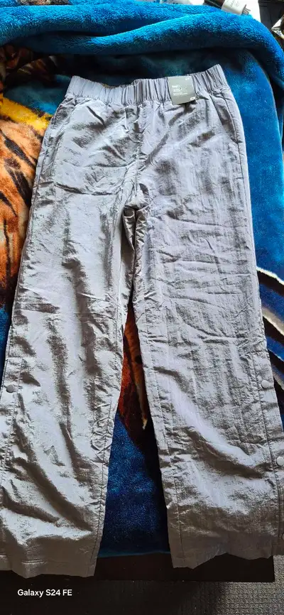 Selling a few items I know longer need, View more