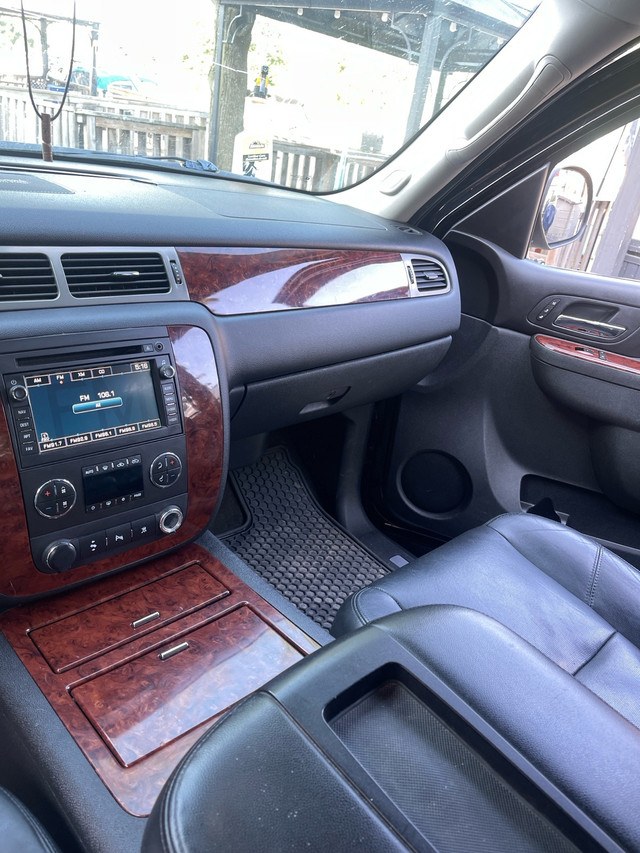 2011 Chevy Avalanche in Cars & Trucks in St. Catharines - Image 3