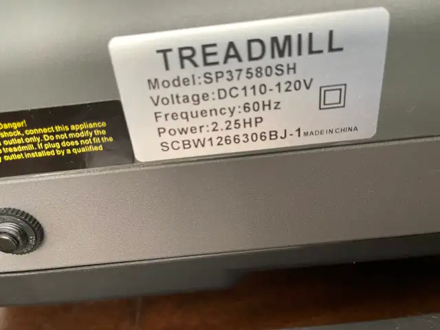 Treadmill in Exercise Equipment in Oakville / Halton Region - Image 3