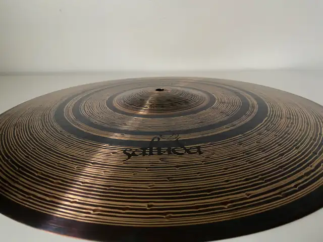 19" Saluda Hand Hammered Ride / Crash - 12" Hi-Hats in Drums & Percussion in Windsor Region - Image 4