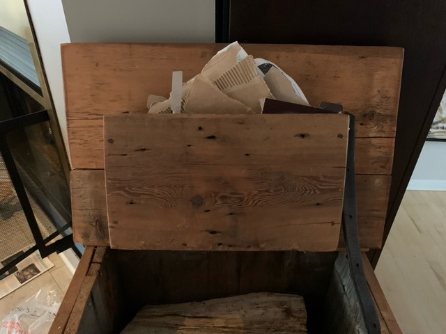 Boîte à bois vintage dans Commodes et armoires  à Ville de Québec - Image 2