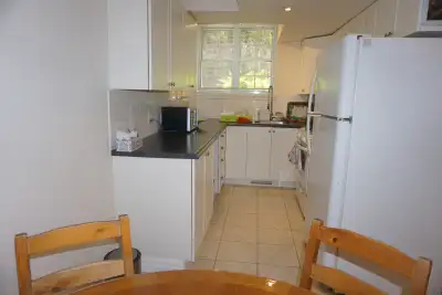 À LOUER 3.5 3 1/2 Location temporaire MONTREAL 2 lits tt inclus, View more