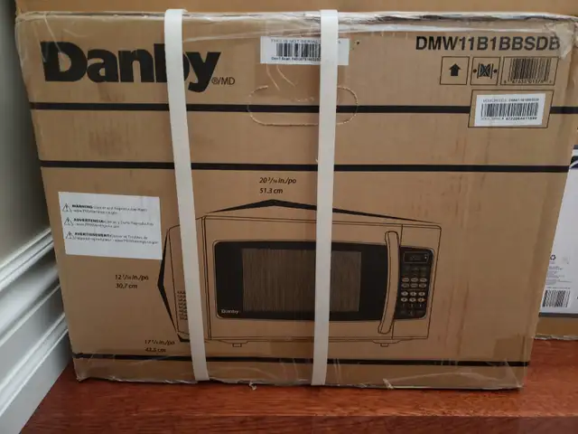 New Black microwave 1.1cu63007359260289121