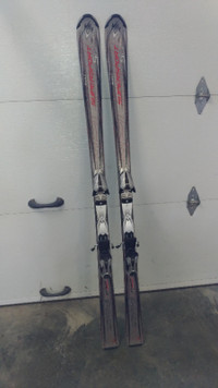 Ski alpin parabolique Völkl