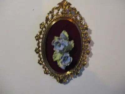 VINTAGE CAPODIMONTE STYLE PRETTY FLOWER WALL FRAME-1970/80'S, View more