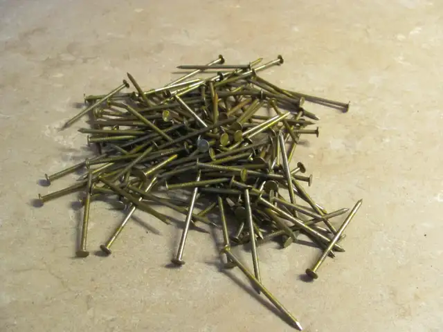 New price ** 2 Inch Nails - Clous 2 Pouces in Other in Gatineau - Image 3