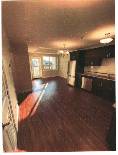 Location: West Bridge Place, Windsor, ON (great location with easy access to transit and daily essen...