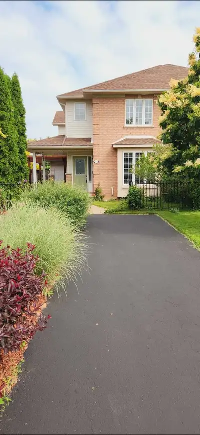 3 bed, 3 bath Ancaster Home for rent