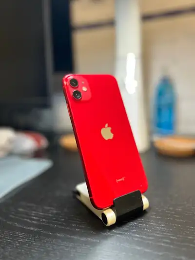 Apple iPhone 11 64GB Smartphone - RED - Unlocked