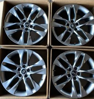 Like New!- 19 inch Hyundai Genesis Wheels -19" Rims Wheels SUV in Tires & Rims in Mississauga / Peel Region