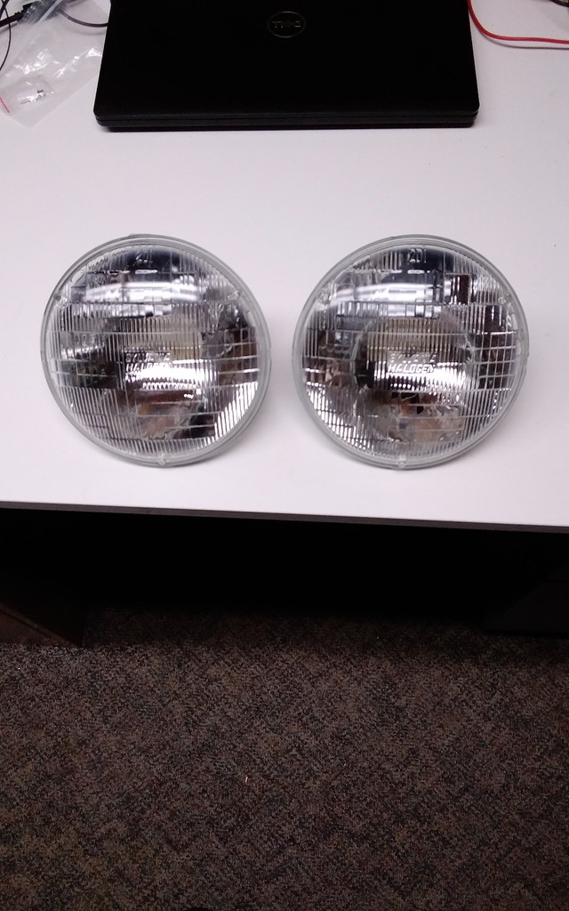 New 7 inch H6024 Halogen Headlights in Other Parts & Accessories in London