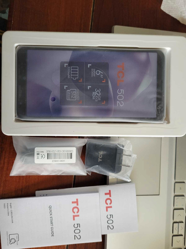 UNLOCKED BRAND NEW TCL 502 SMARTPHONE in Cell Phones in Peterborough