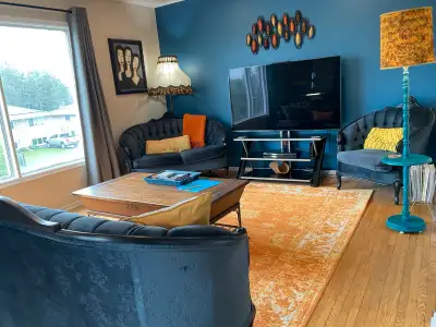 big beautiful Two bedroom Apt (furnished)