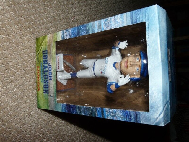 Toronto Blue Jays Promo Items, Stadium Giveaways, Autographs in Arts & Collectibles in Cambridge - Image 2