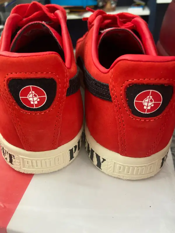 Mens Puma Public Enemy Sneakers Fear of a Black Planet Size 9 LT in Men's Shoes in Oshawa / Durham Region - Image 5
