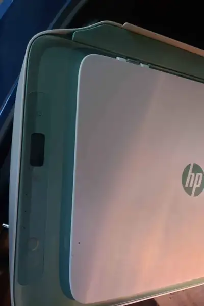 HP DeskJet 2742e All-in-One Wireless Color Inkjet Printer Print Copy Scan scanner Je parle français...