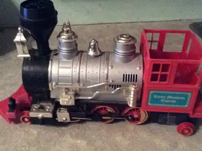 13” en vinyl Roues bougent Argent comptant svp Pas de livraison À Duvernay Laval H7e3c6