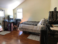 FURNISHED ROOM in SPACIOUS 3 BEDROOM