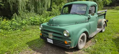 1952 Fargo. S10 running gear 2.8ltr v6 4spd manual 4x4. B.C. registration $7500 no trades serious in...