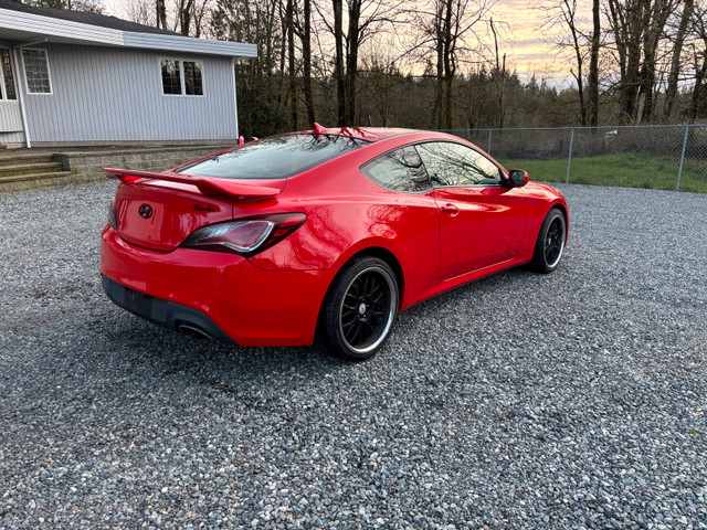 2013 Genesis coupe 2.0t in Cars & Trucks in Delta/Surrey/Langley - Image 2