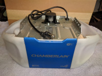 2016 Chamberlain myQ built in WiFi belt drive garage door opener
