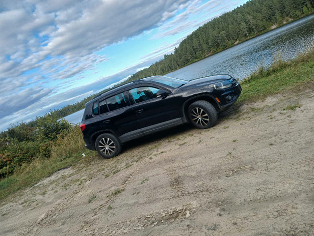 2012 volkswagen tiguan 2.0 in Cars & Trucks in Sudbury - Image 2