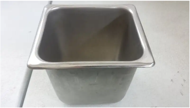 Stainless Stee Food Pans, Lids, and jars in Kitchen & Dining Wares in Lethbridge - Image 5