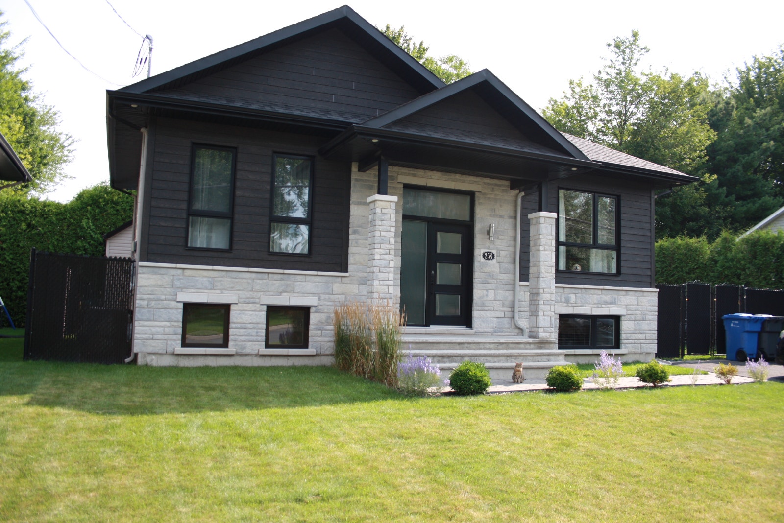 Maison unifamiliale — photo 1